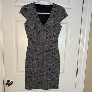 Express Black and White Textured Cap Sleeve Dress